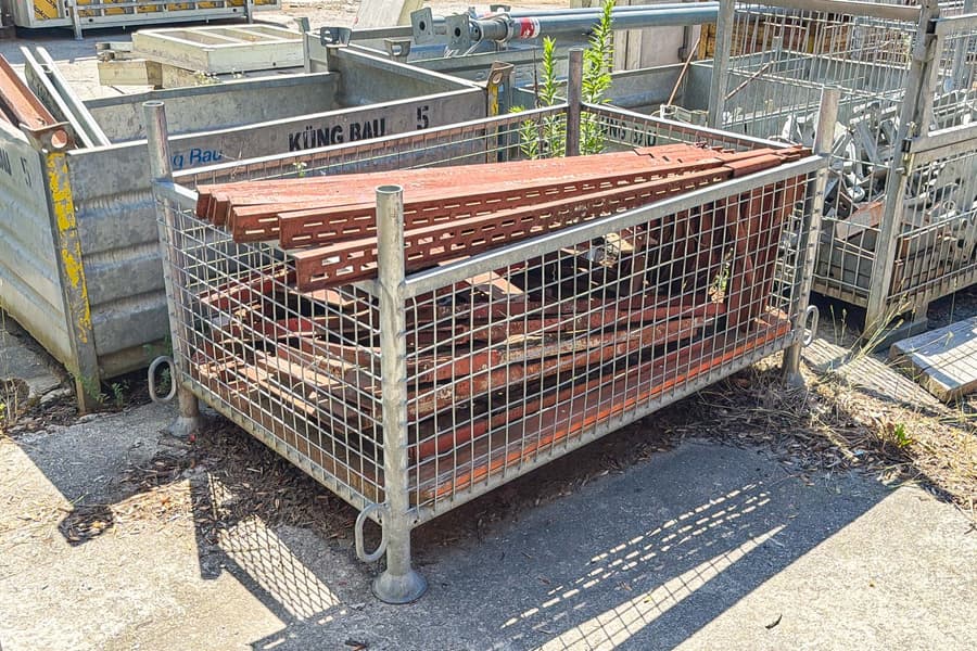 15 Schalungszwingen